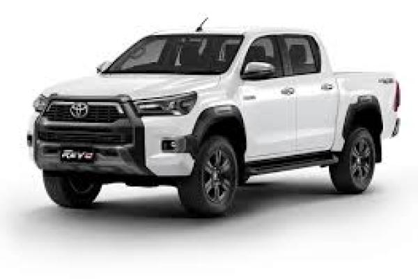 Toyota Hilux (4x4)